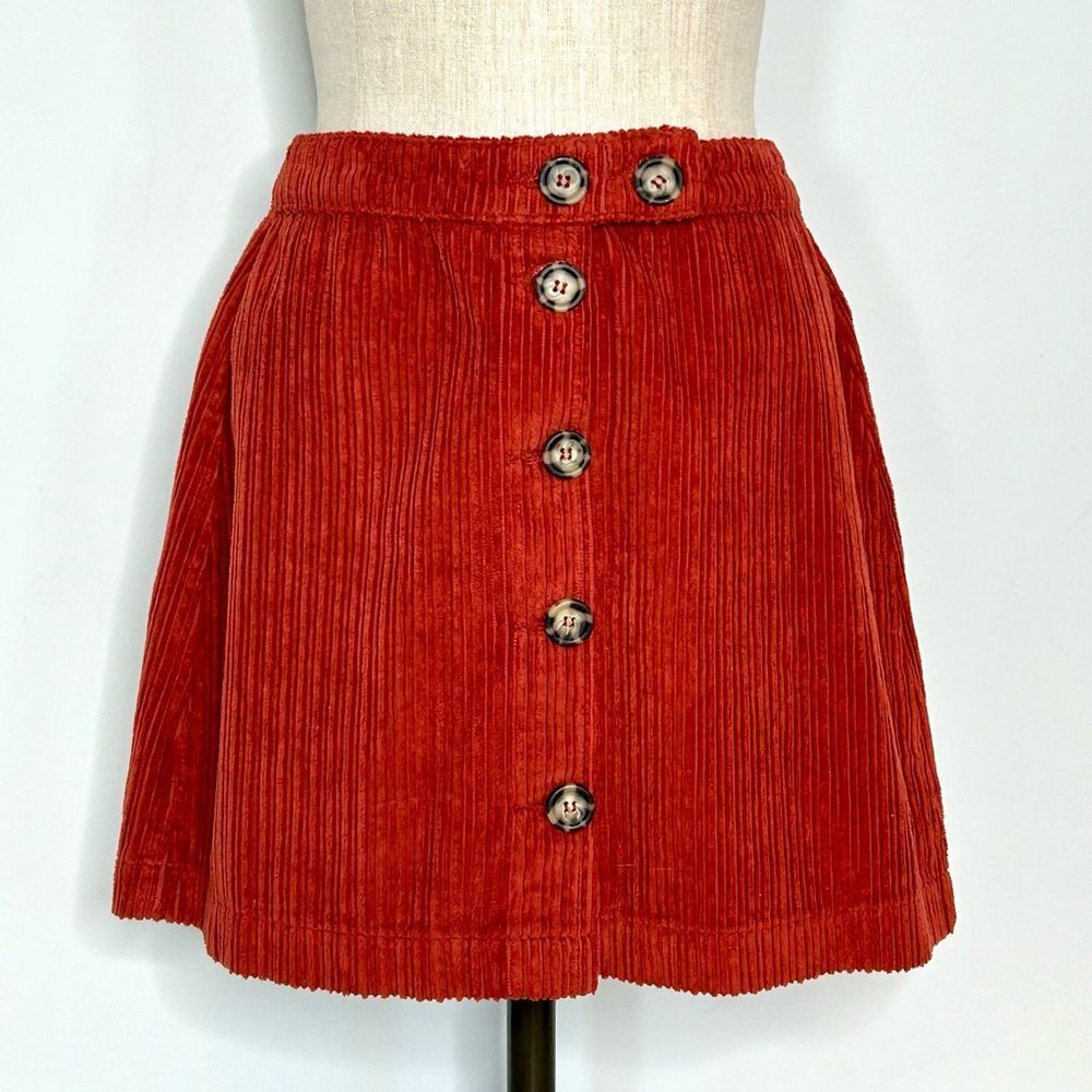 Urban Outfitters BDG Jumbo Corduroy Button-Down Mini Skirt in Red Rust sz Small